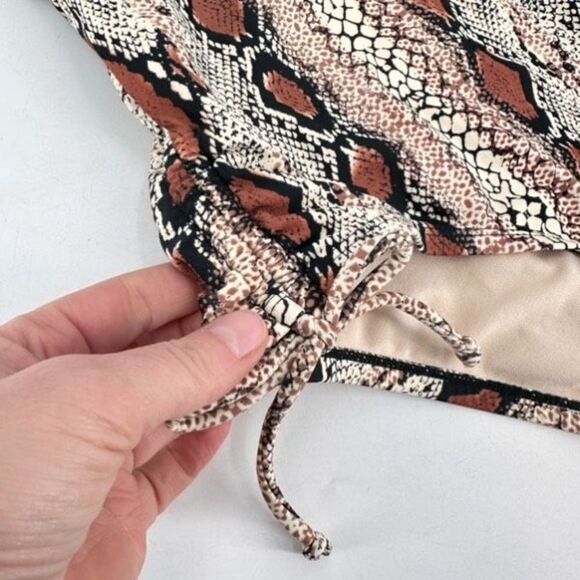 Kona Sol Medium Animal Print Snake Medium Coverage One Piece‎ Bathing Suit NWOT - Picture 10 of 10